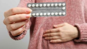 How Oral Contraceptives and Female Hormones Increase the Risk of Gallbladder Disease